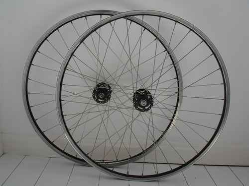 Planet 700c wheels - x,