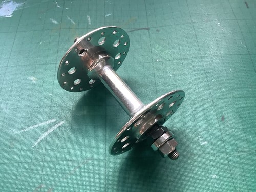 Milremo high flange round - (high,